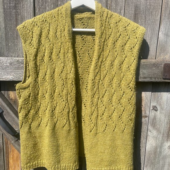 Hand Knit Sweater vest - Picture 1 of 5